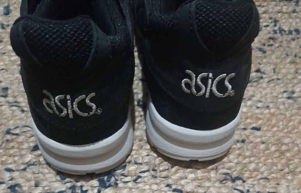 Tenis asics 37 pretos