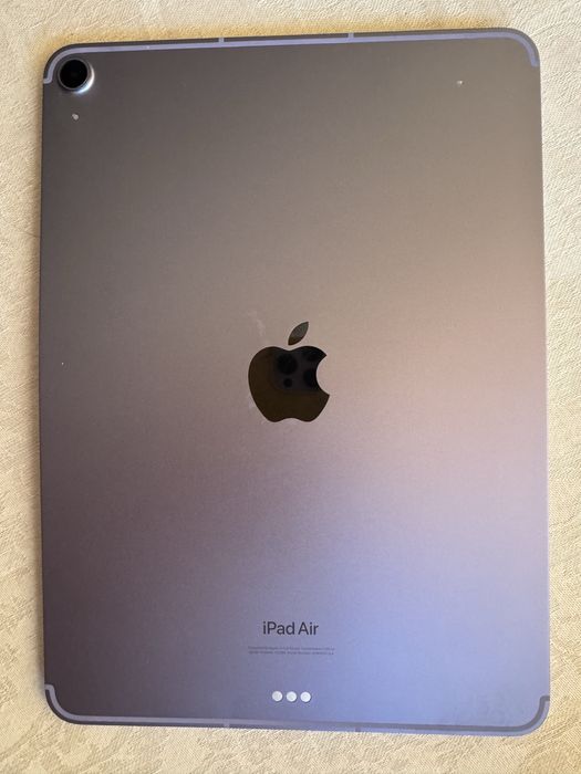 iPad Air (5 покоління) на запчастини