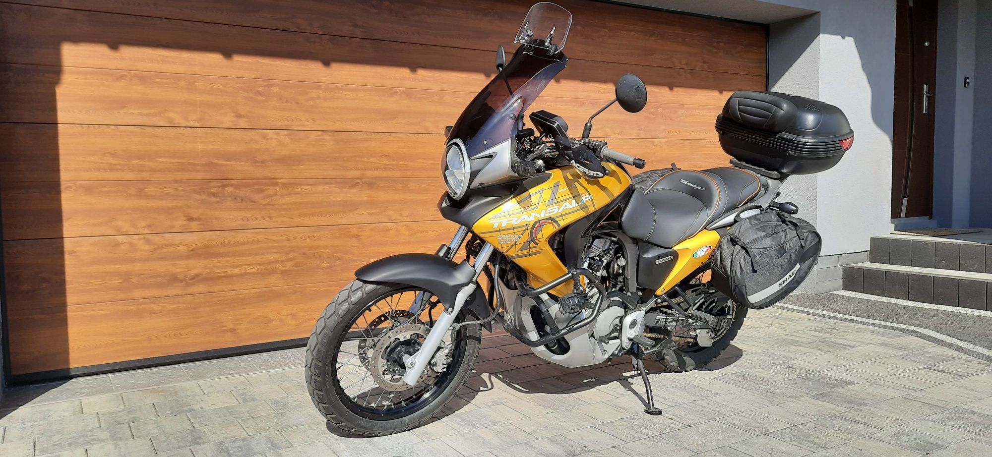 Honda transalp 700