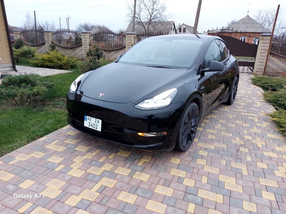 Tesla model y perfomance тесла модел у перфоменс