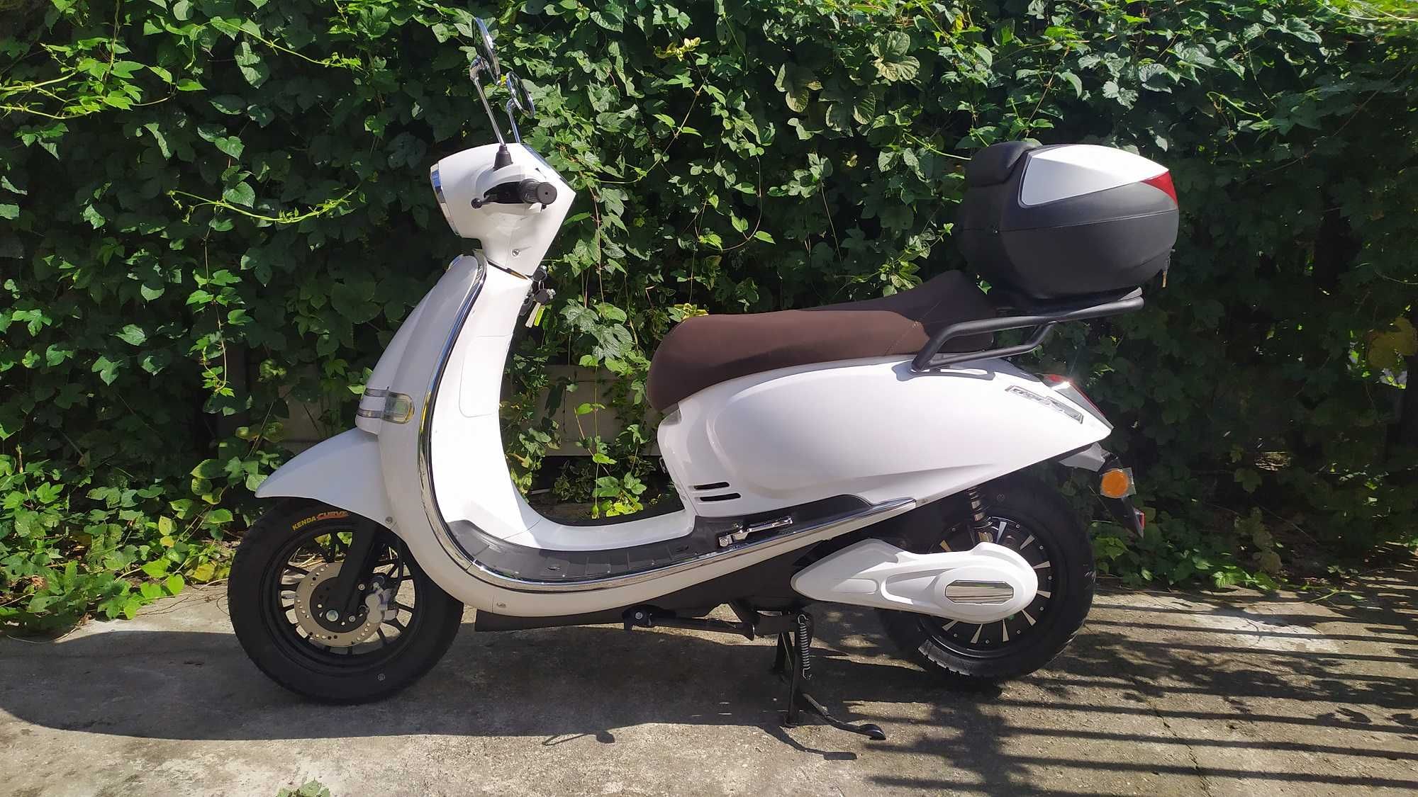 Skuter elektryczny EFUN Pusa 3000, 120 km zasięgu 60 km/h, OD RĘKI
