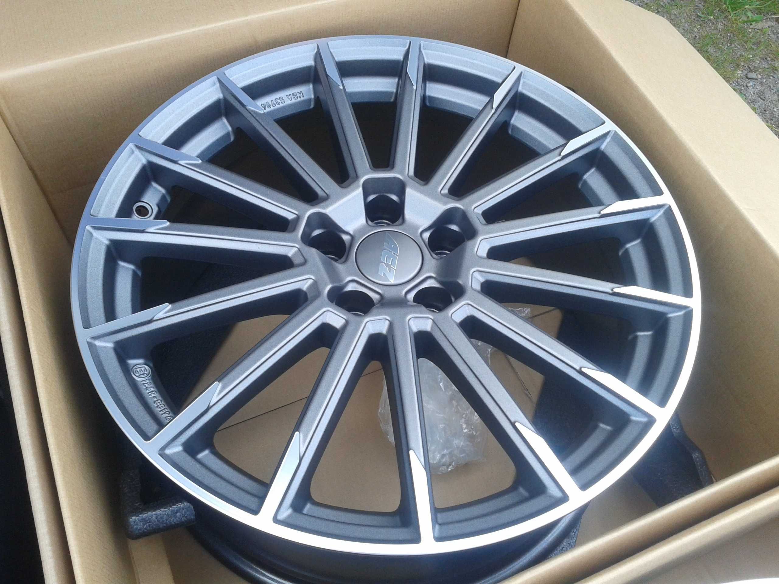 nowe r19 felgi aez honda accord crv tesla 5x114,3 mielec toyota lexus