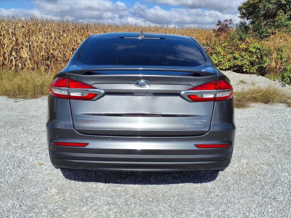 Ford Fusion Hybrid Titanium      2020