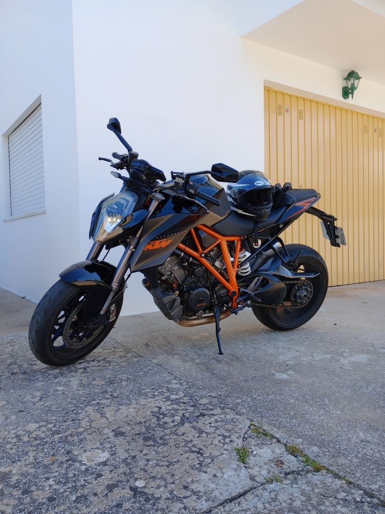 KTM Superduke 1290