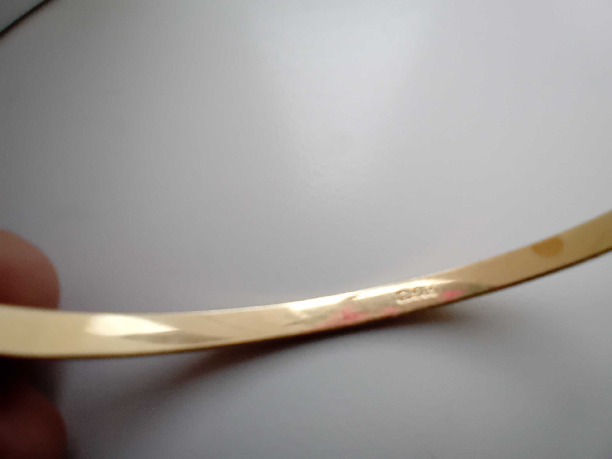 Złota sztywna bransoletka pr-585