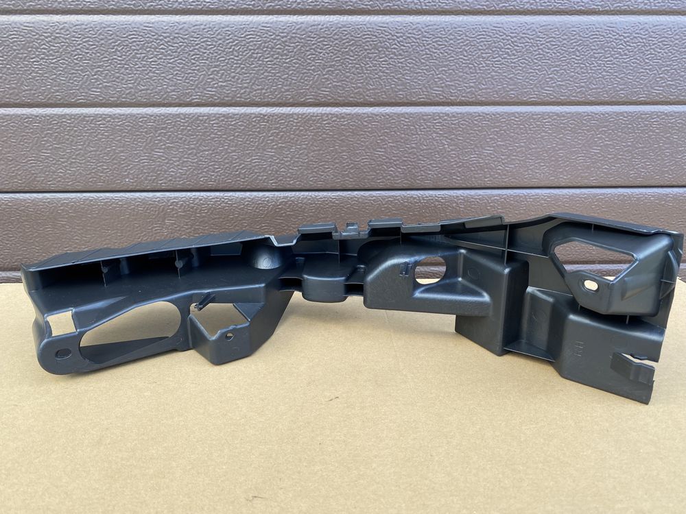 Кронштнейн фари Renault Scenic 2 2006-2009