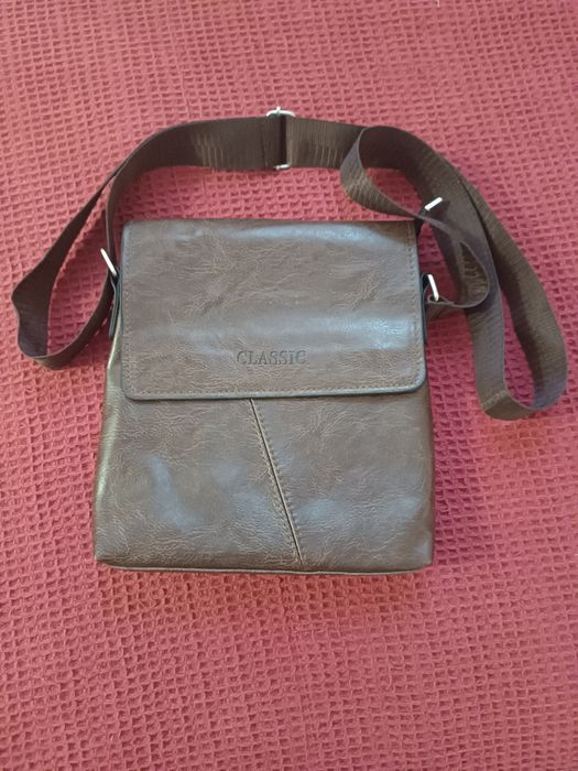 Сумка мужская через плечо.