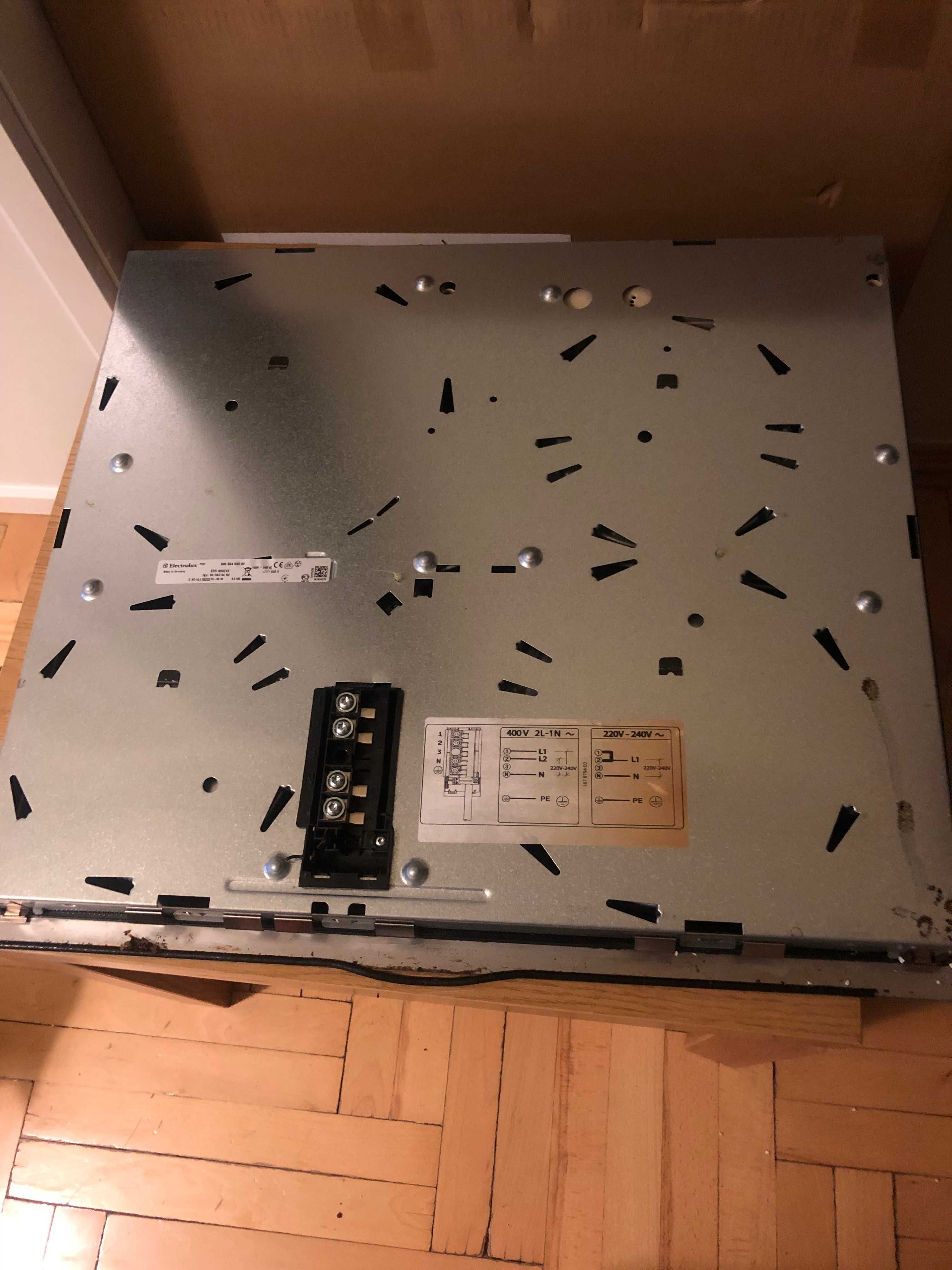 Elektryczna płyta ceramiczna do zabudowy Electrolux