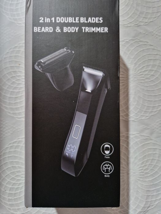 Máquina de aparar pêlos corporais e barbeador. Nova
