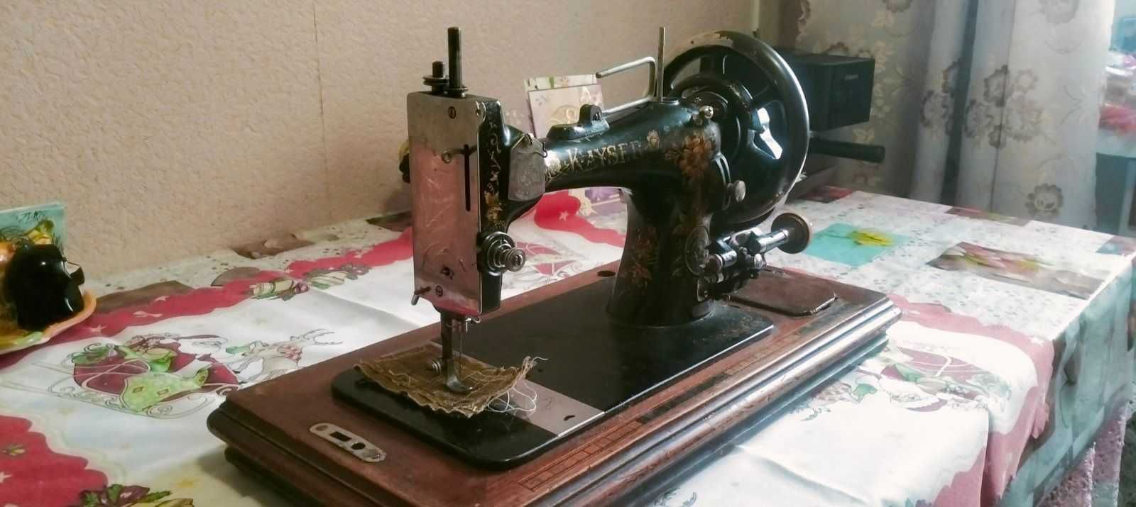 Швейная машинка Кайзер