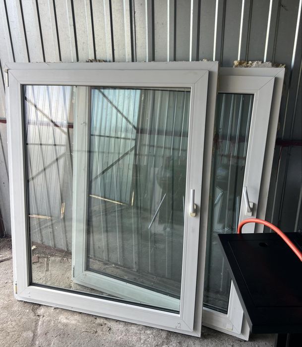 Sprzedam 2 okna z demontażu.