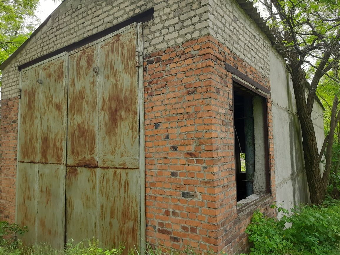 Комерційні приміщення (під виробництво, склад, СТО)
