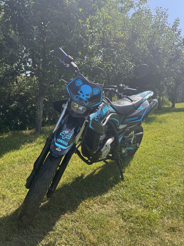 Yamaha wr125.