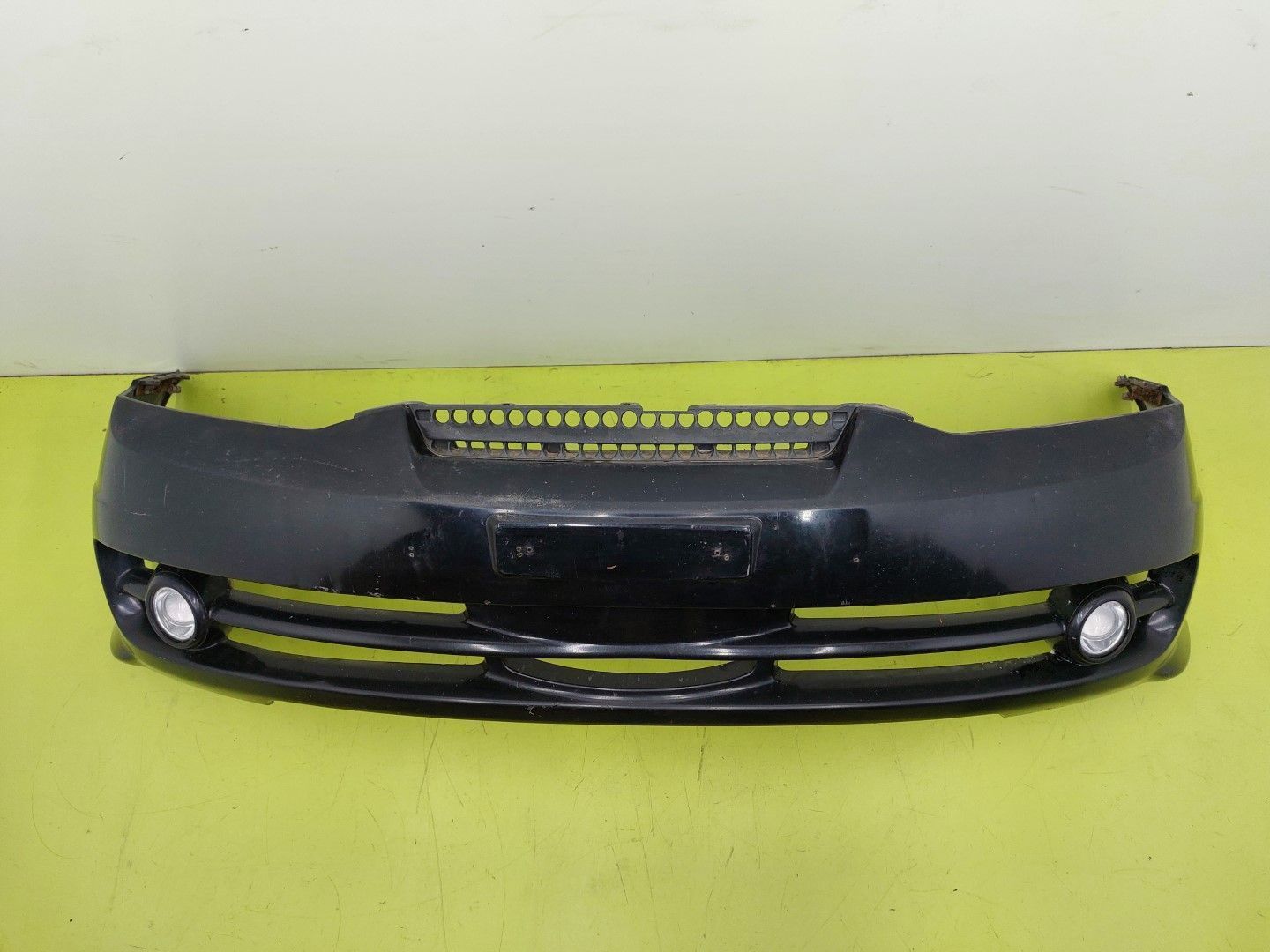 Zderzak przód przedni HYUNDAI COUPE II 2001-2008 HALOGENY EBONY BLACK EB