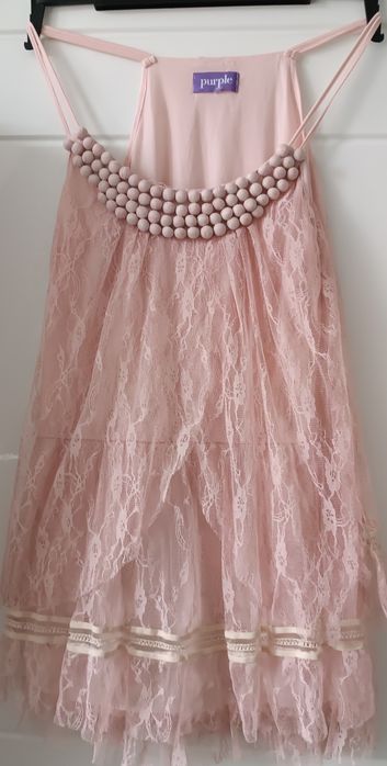 Piękny koronkowy top na ramiączka