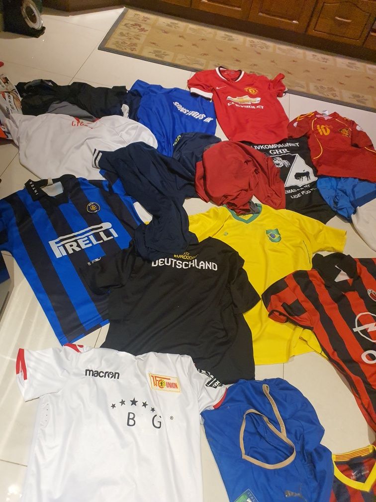 Koszulki sportowe na kilogramy