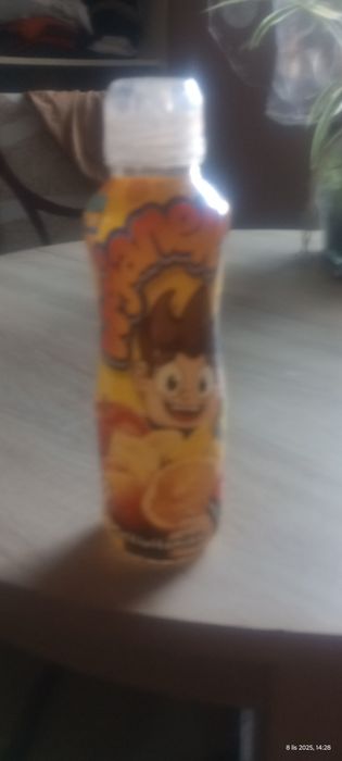 Pusta butelka wojanka multiwitamina