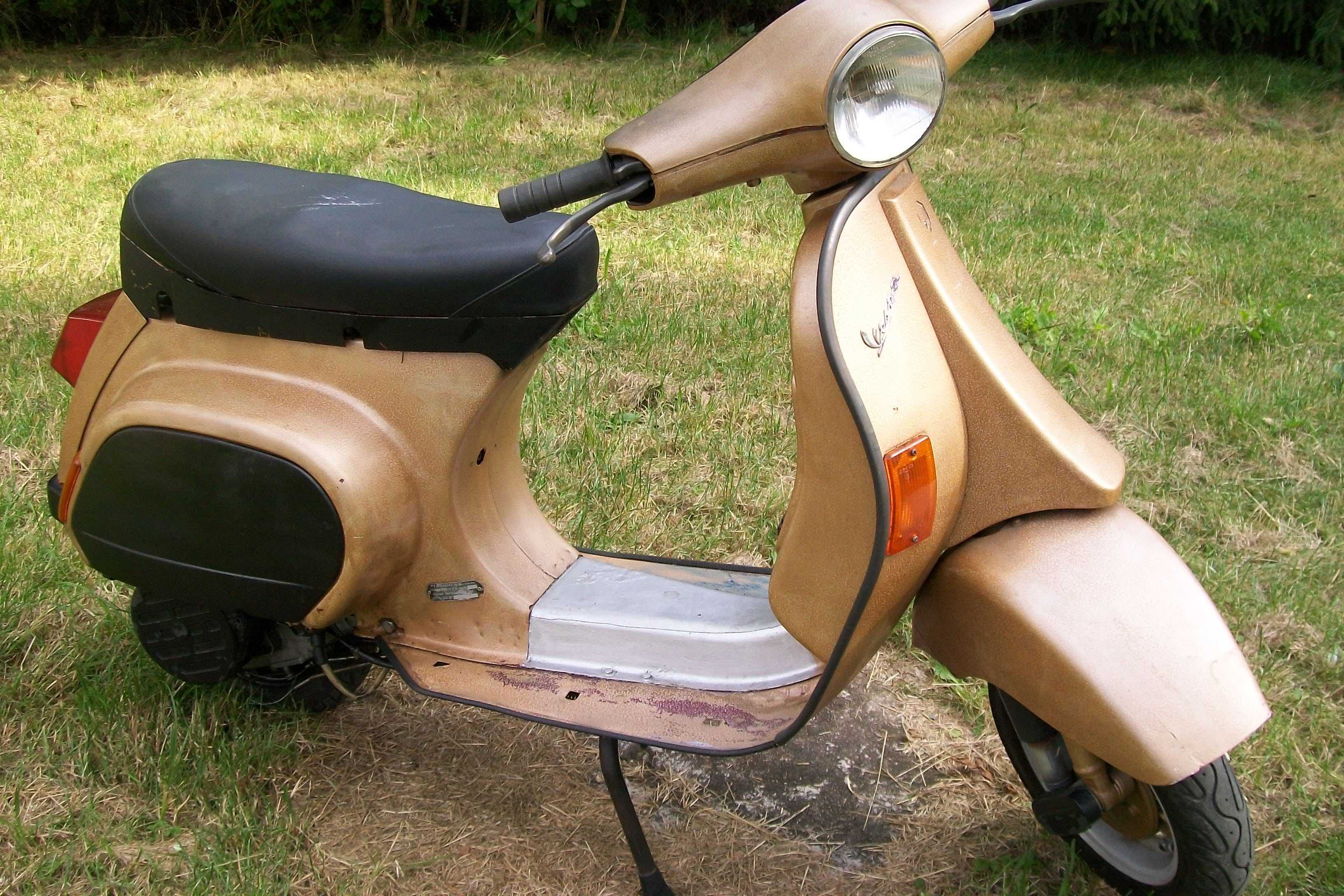 piaggio  vespa 50-sprowadzony- do uruchomienia/rejestracji na zabytek