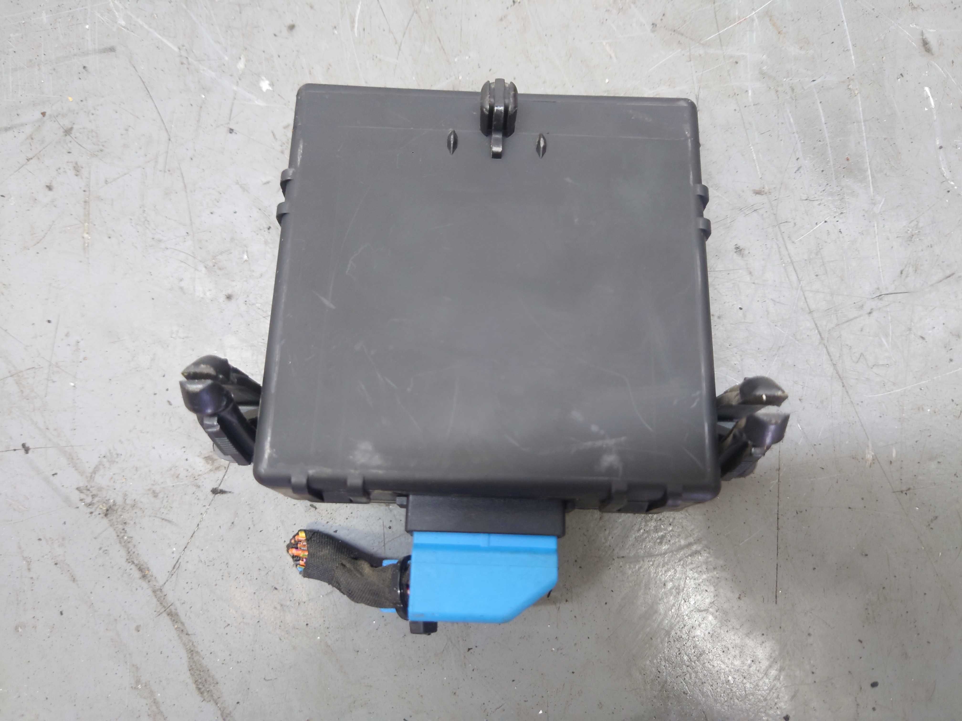 Volkswagen Passat B6 2.0 TDI Moduł Sterownik Gateway