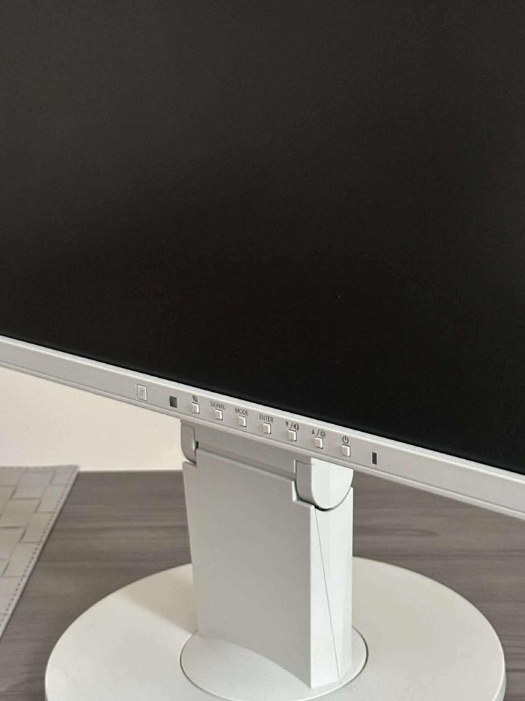 Monitor 24 cale hdmi dp usb