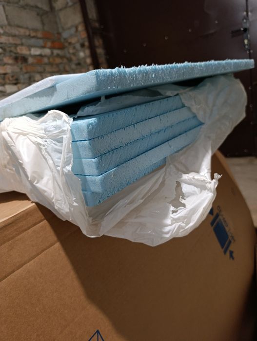 Продам залишки пінопласту і підложеку під ламінат і підвіконики