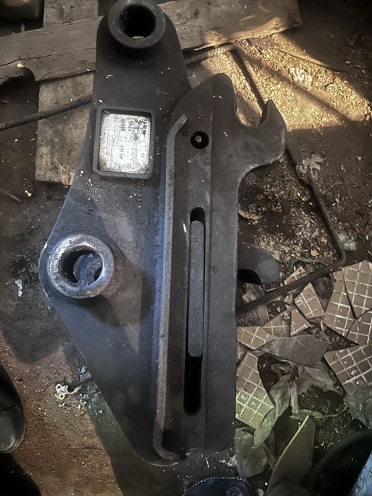 Швидкознімач JCB