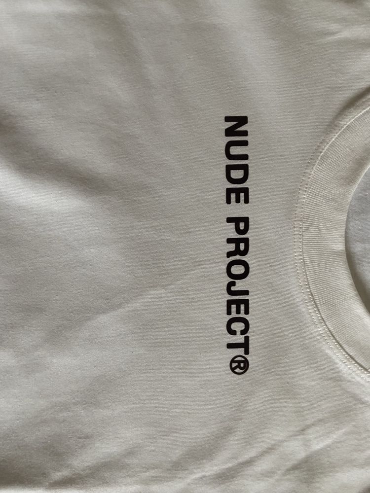 T-Shirt NUDE PROJECT tamanho M nunca usada