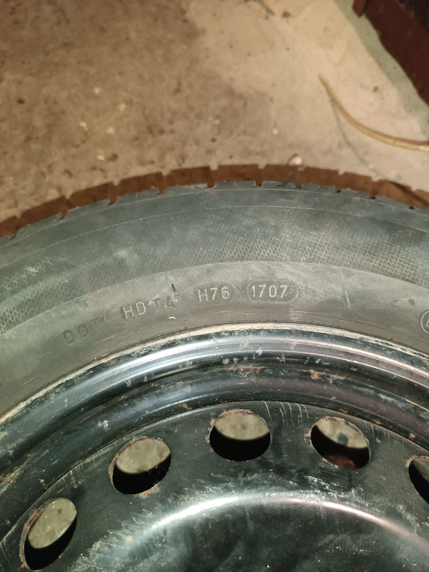 Запасное колесо 195/65 R15
