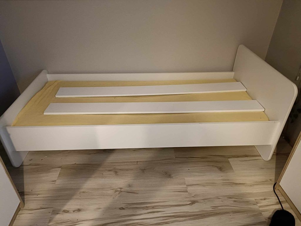 Łóżko młodzieżowe 180x90 z szufladą