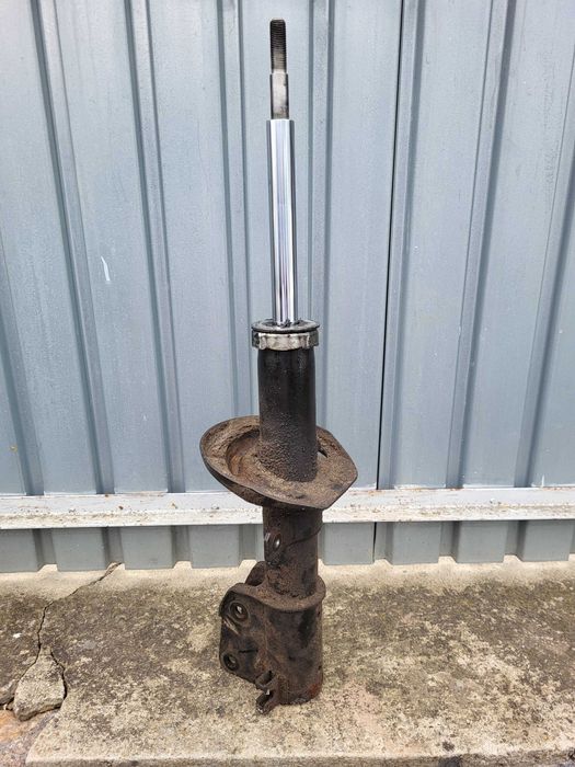 Амортизатор рено трафік 3