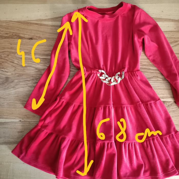 Sukienka welurowa 134