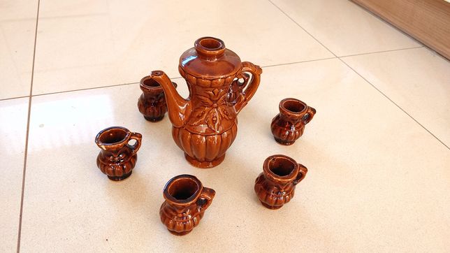 Karafka ceramiczna z kieliszkami