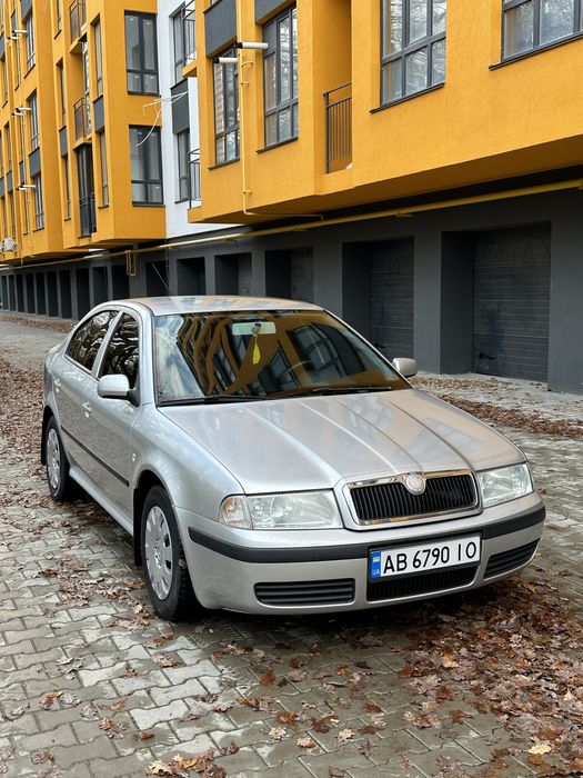 Skoda Octavia  покоління/Tour 2006 рік 1.6 МПІ