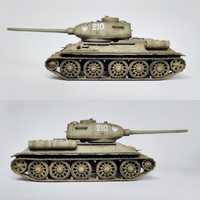 Polski T-34-85 1/72 + gablotka