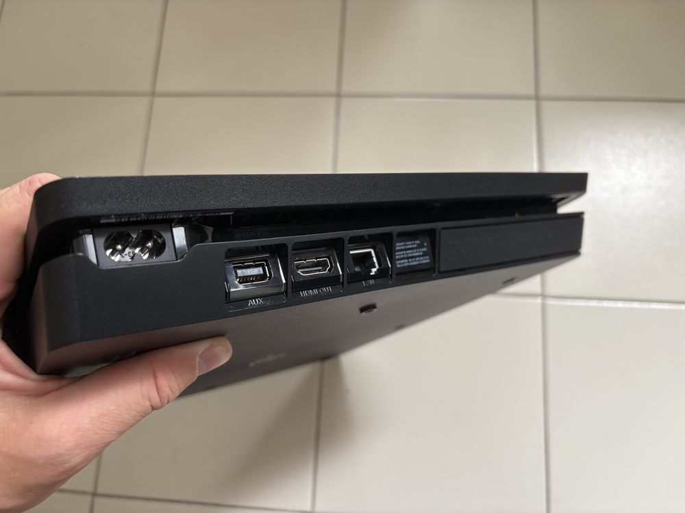 Sony PlayStation 4 Slim 500 GB