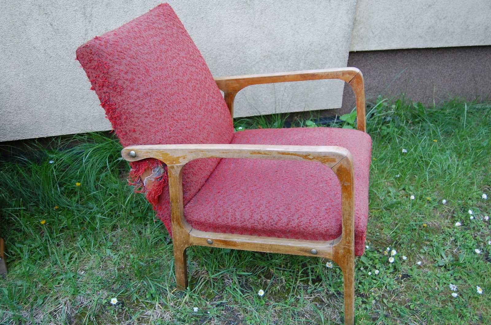 Stary fotel 04-B w oryginalnym stanie. PRL. Vintage.