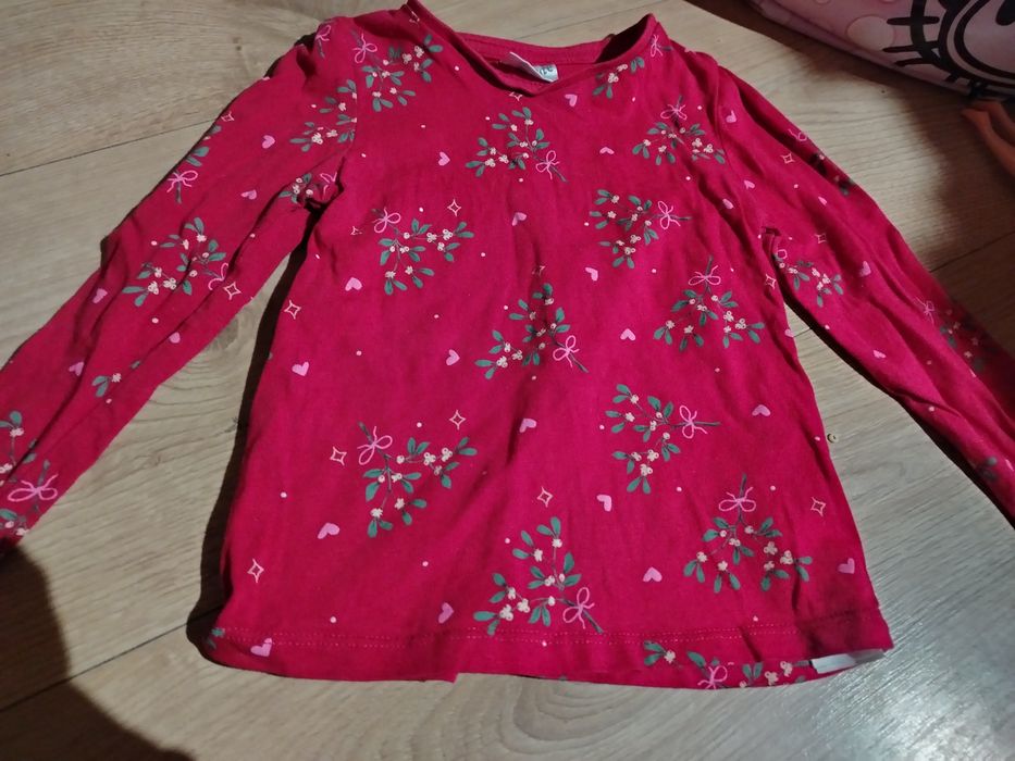 Świąteczne ubranka dla dziewczynki