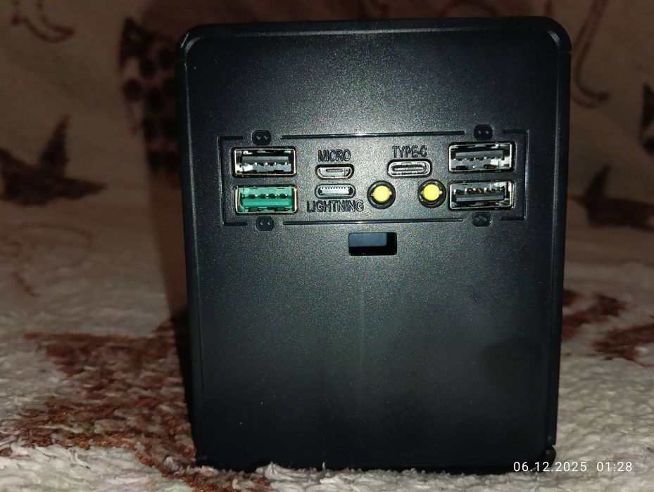 МЕГАПАВЕРБАНК  на  140000mAh