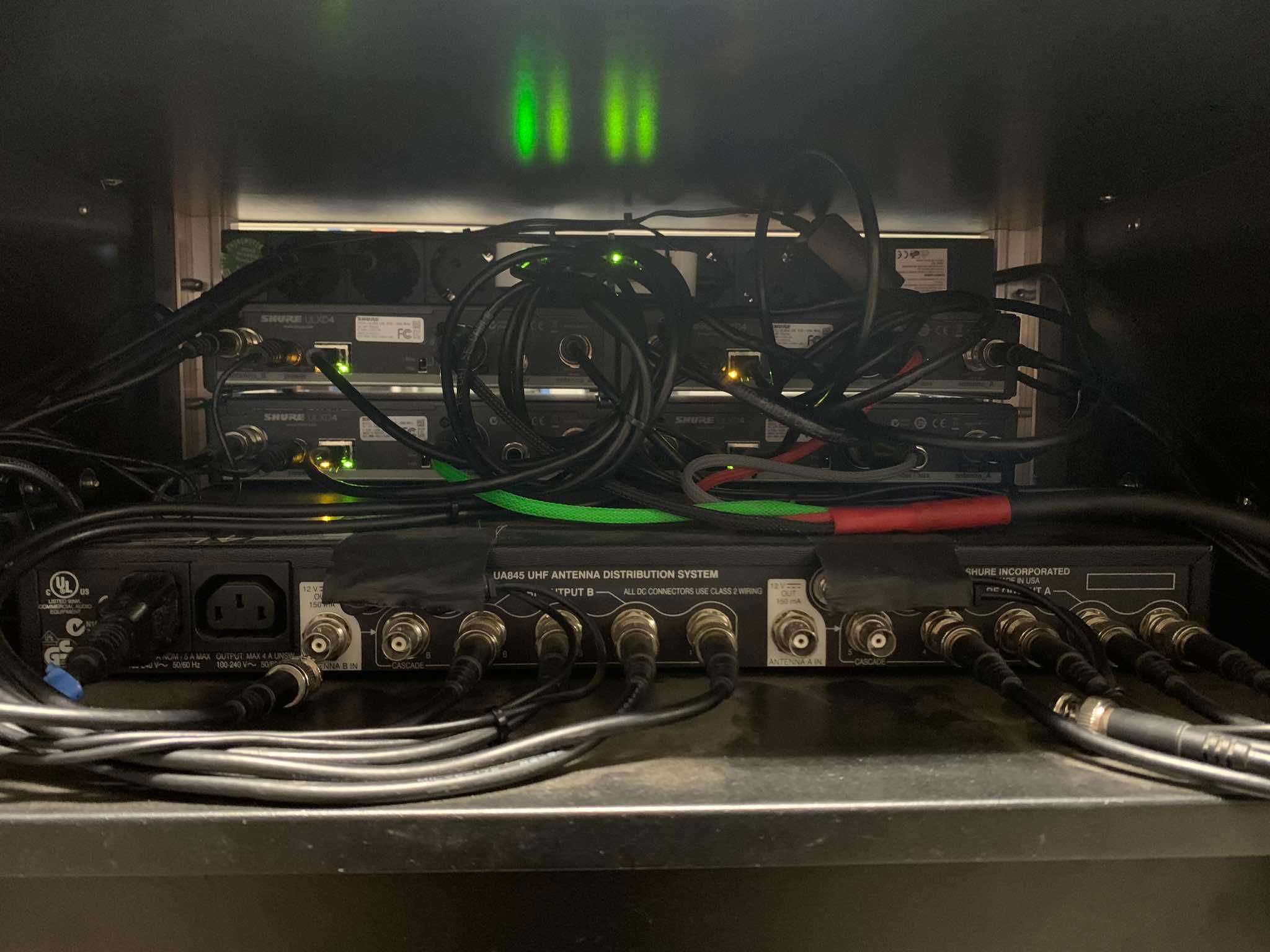 SHURE ULXD4 zestaw - w opisie co znajduje się w zestawie