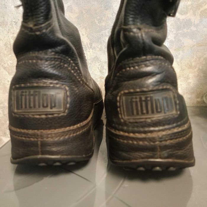 Натуральна шіра.Чоботи Fitflop. Устілка 24см.
