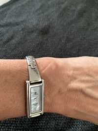 Srebrny zegarek damski Loren