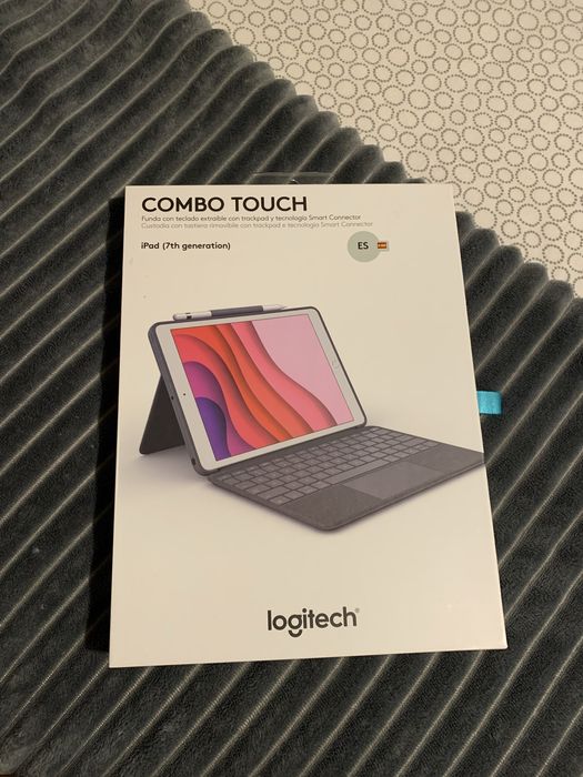 Capa com teclado para Ipad