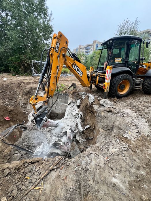 Usługi Koparka, Koparko-ładowarka, Ładowarka , Trektorem