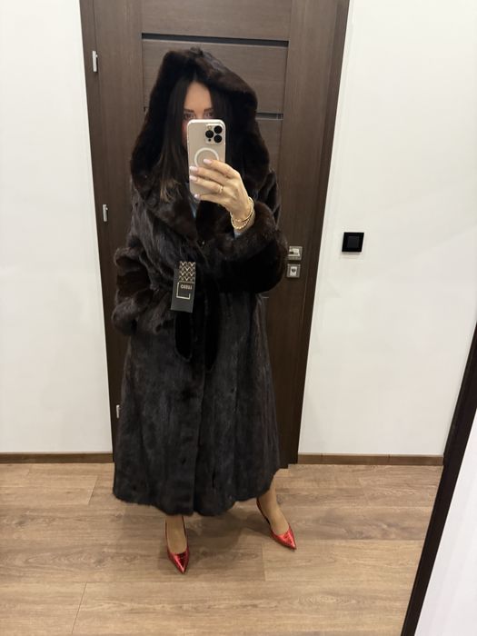 Futro naturalne z norek, L XL 130 cm dlugosci