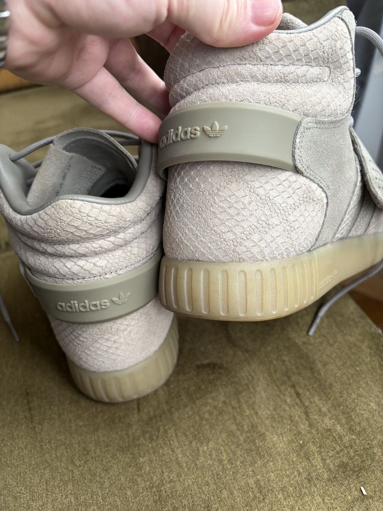 Кросівки adidas tubular 42 розмір