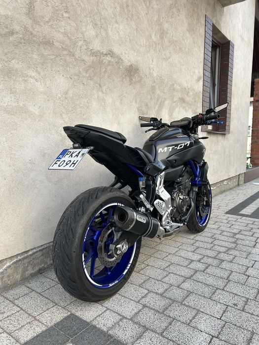 Yamaha mt 07.