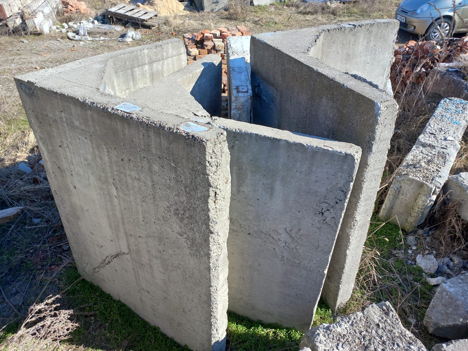 Продам дорожные бордюры