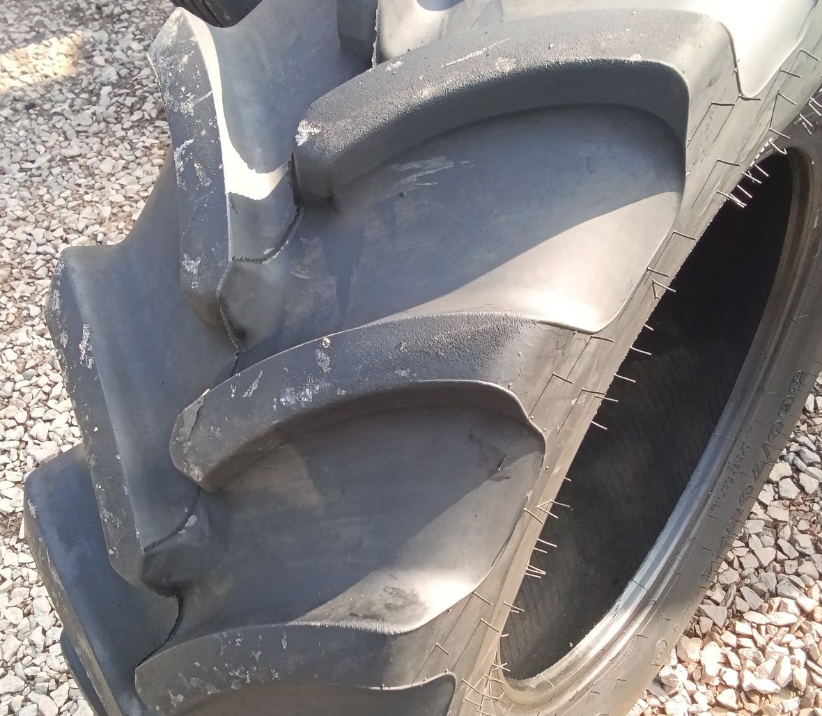 Opona FIRESTONE PERFORMER 70 360/70 R24 360/70-24