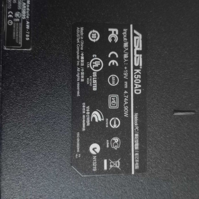 Laptop ASUS K50AD zasilacz.