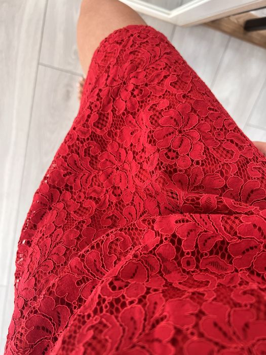 Sukienka Mohito XS czerwona koronka